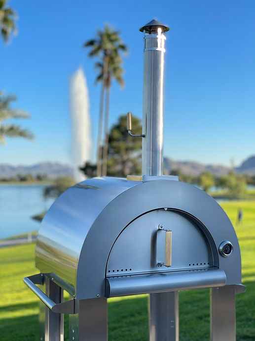 Kokomo 32” Built-In Wood Fired Pizza Oven 900°F
