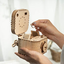Load image into Gallery viewer, Vintage Mechanical Wooden Film Projector – 3D Puzzle Model Kit Projector
